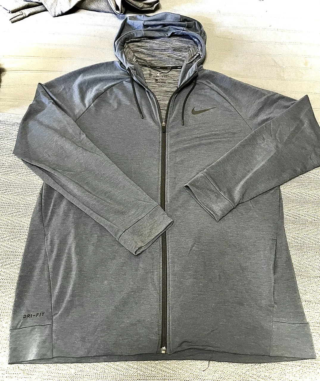 Buzo Nike - imagen 1