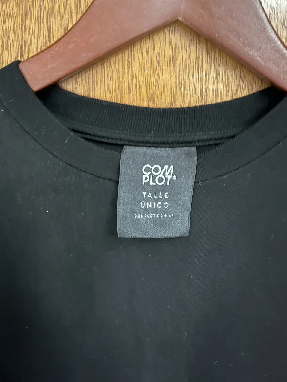 Remera Complot - imagen 2