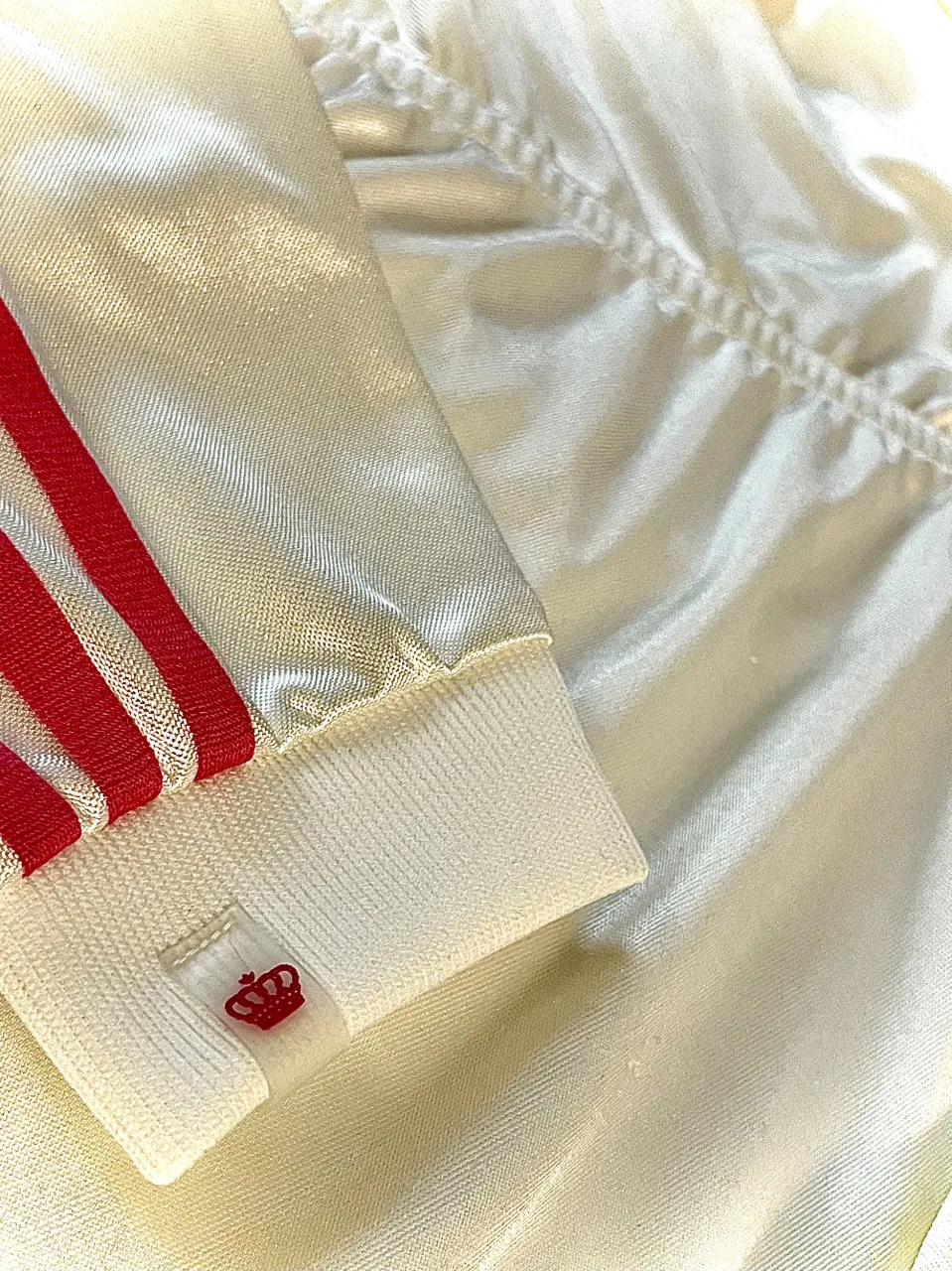 Buzo adidas - Vista 2