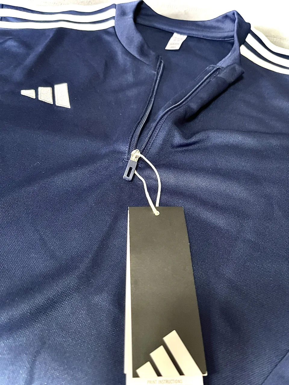 Buzo adidas - imagen 4