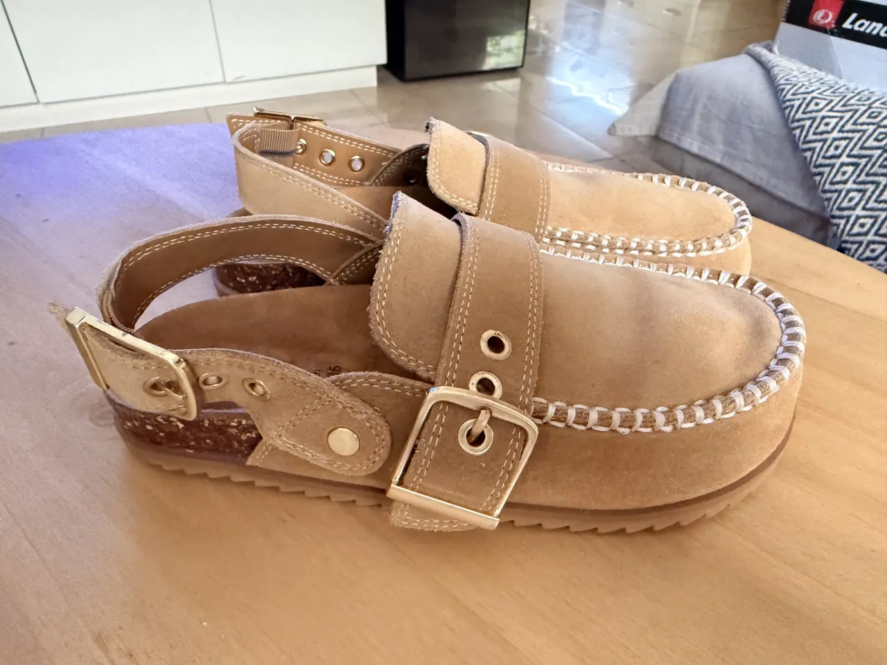 Zuecos Stradivarius - imagen 2