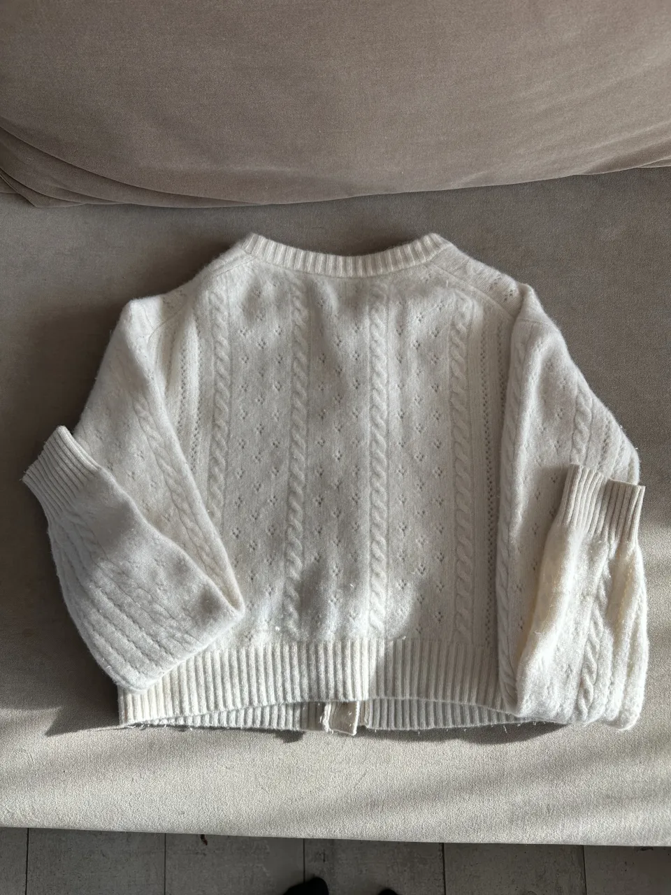 Sweater Aritzia - imagen 2
