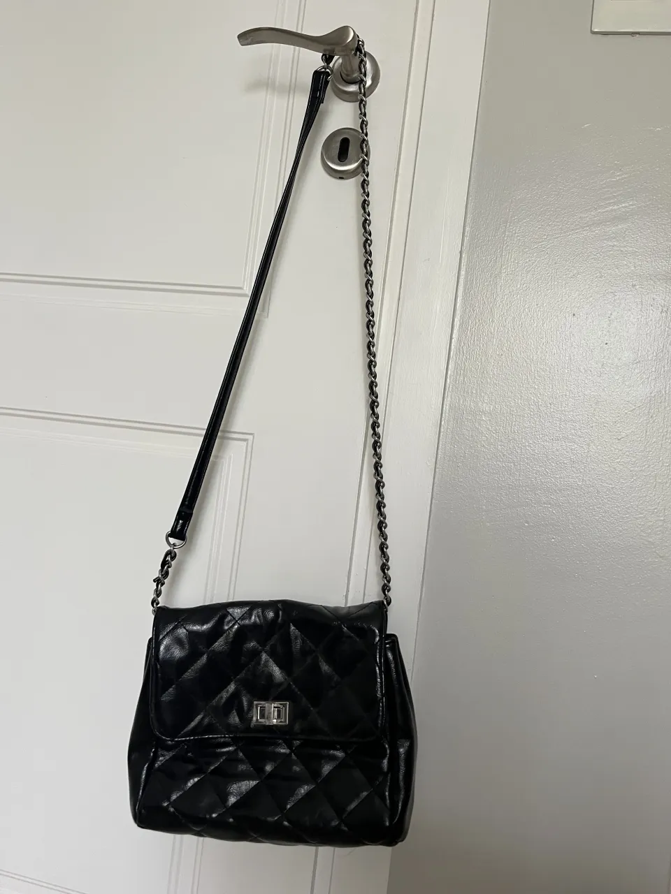 Cartera Bershka - Vista 2