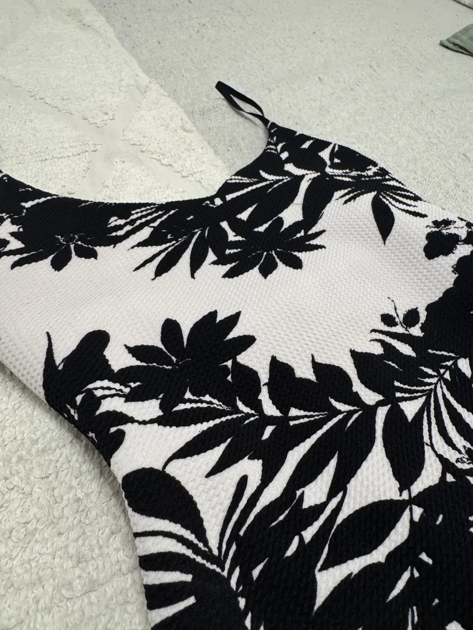 Vestido corto estampado.