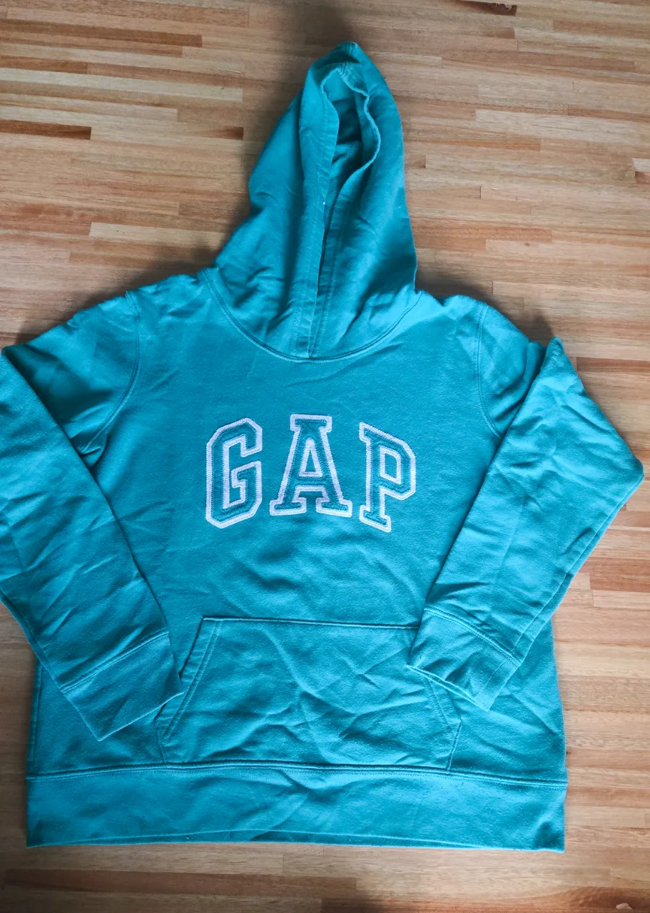 Buzo GAP - imagen 1