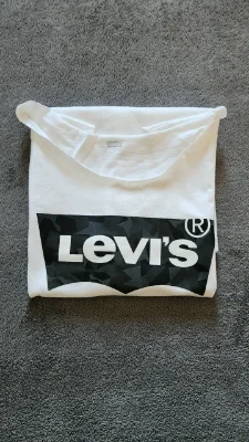 Levi's