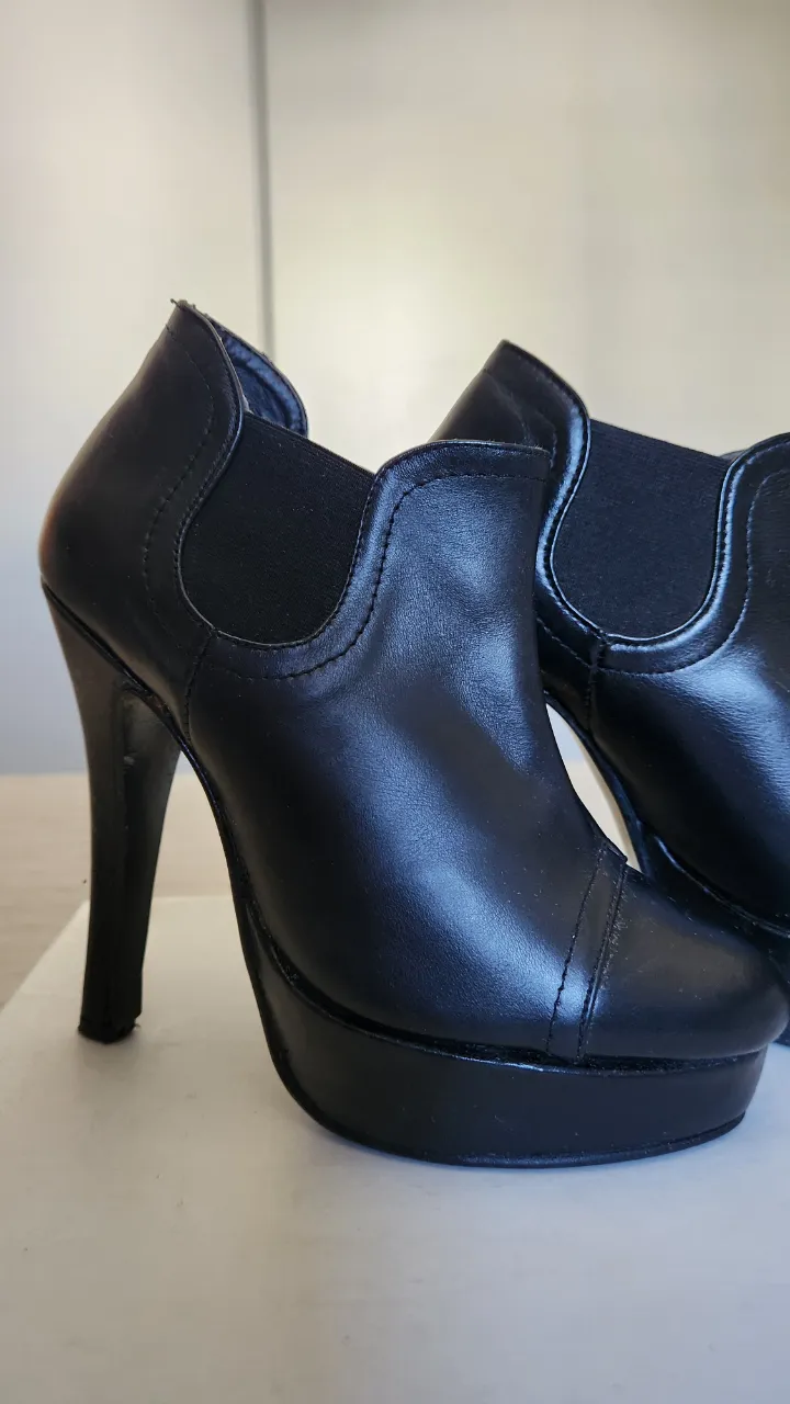 Borcegos Lola roca - Vista 5