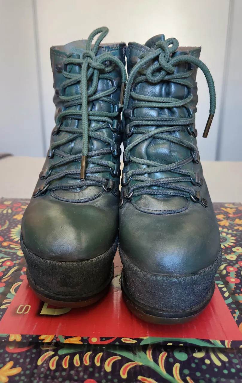 Borcegos Lola roca - Vista 2