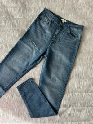 Forever 21 · Talle EU 40