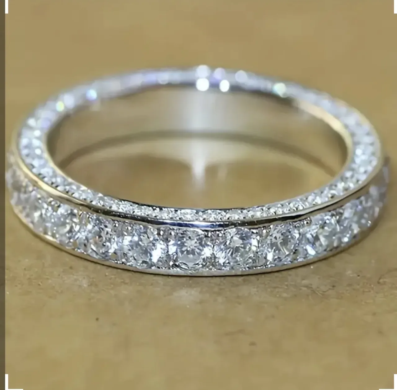 Anillo A ≠ - imagen 1