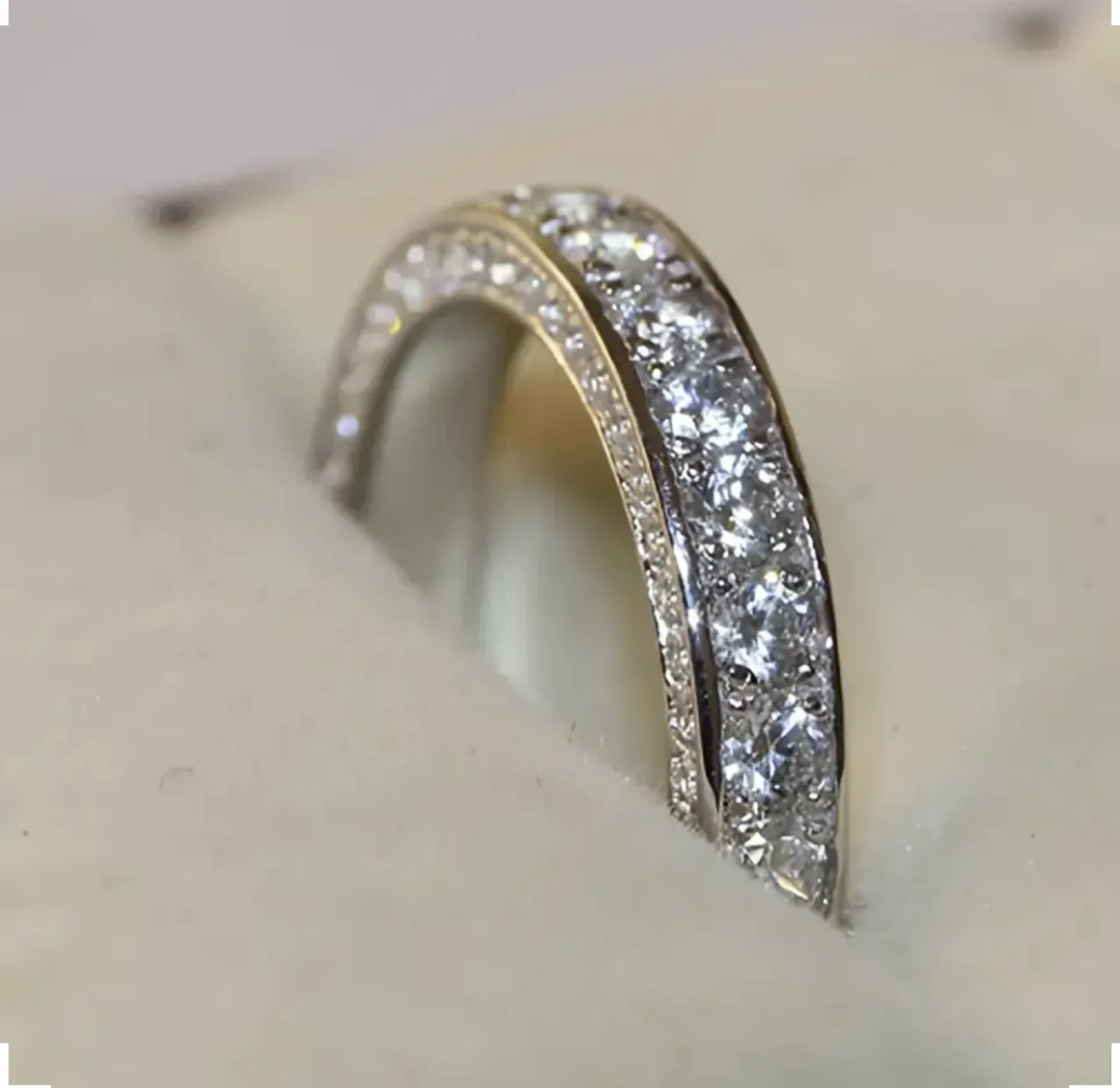 Anillo A ≠ - imagen 4