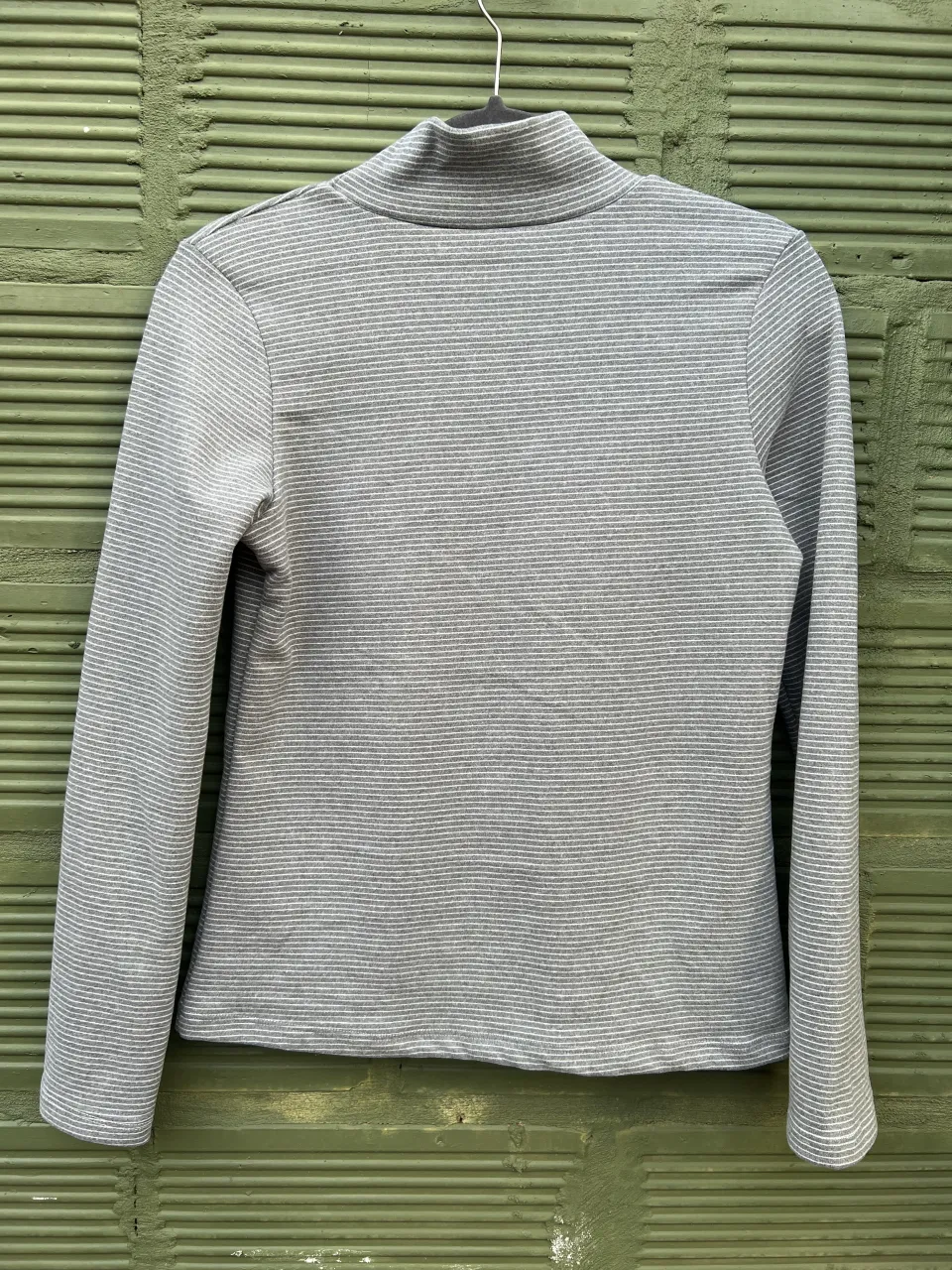 Remera A ≠ - imagen 2