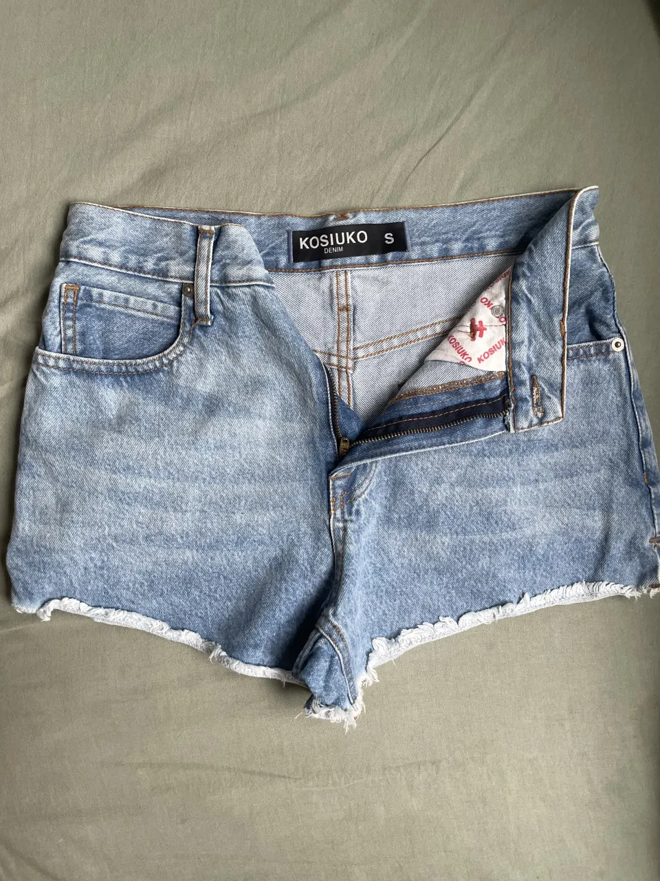 Short Kosiuko - Vista 3