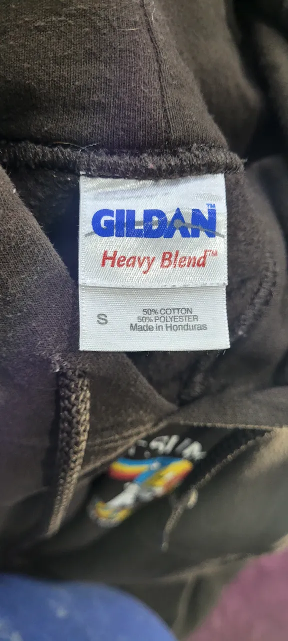Buzo Gildan - imagen 3