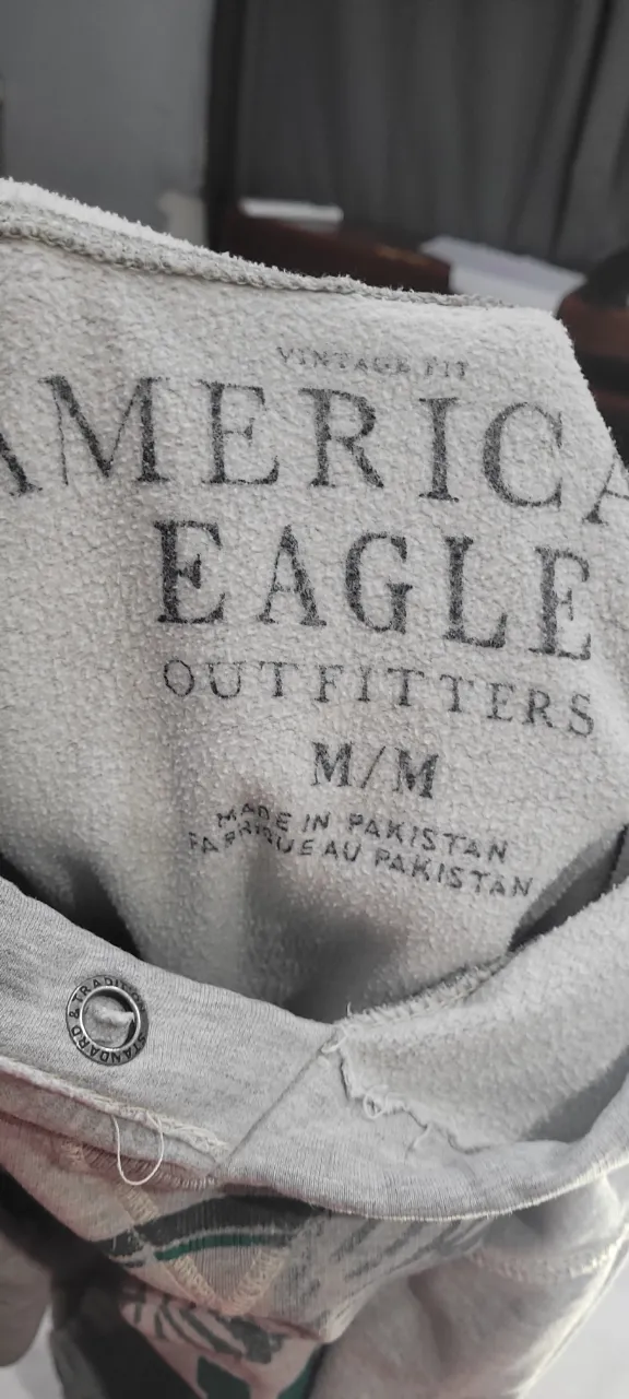 Buzo American Eagle Outfitters - Vista 4