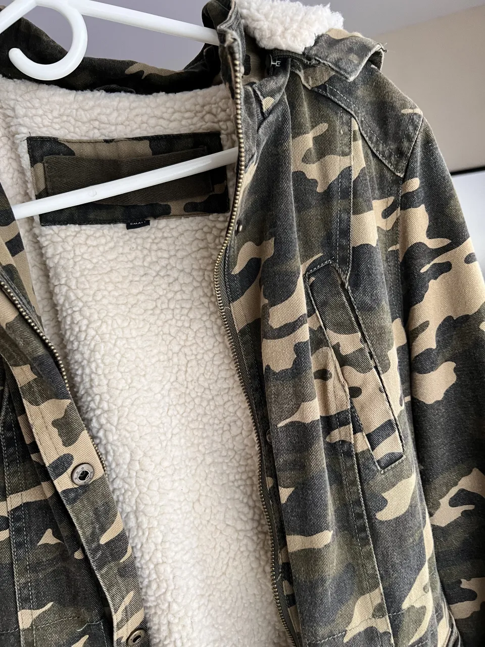 Campera A ≠ - imagen 2