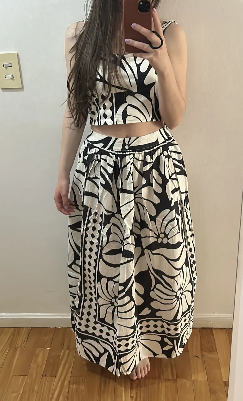 Pollera Ninguna - Vista 2