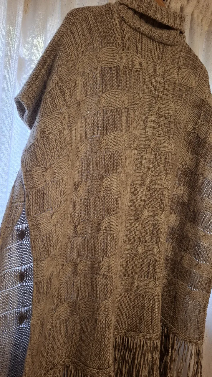 Poncho Estancias - imagen 4