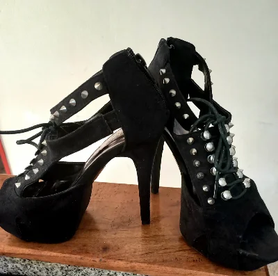 Charlotte russe · Talle AR 36