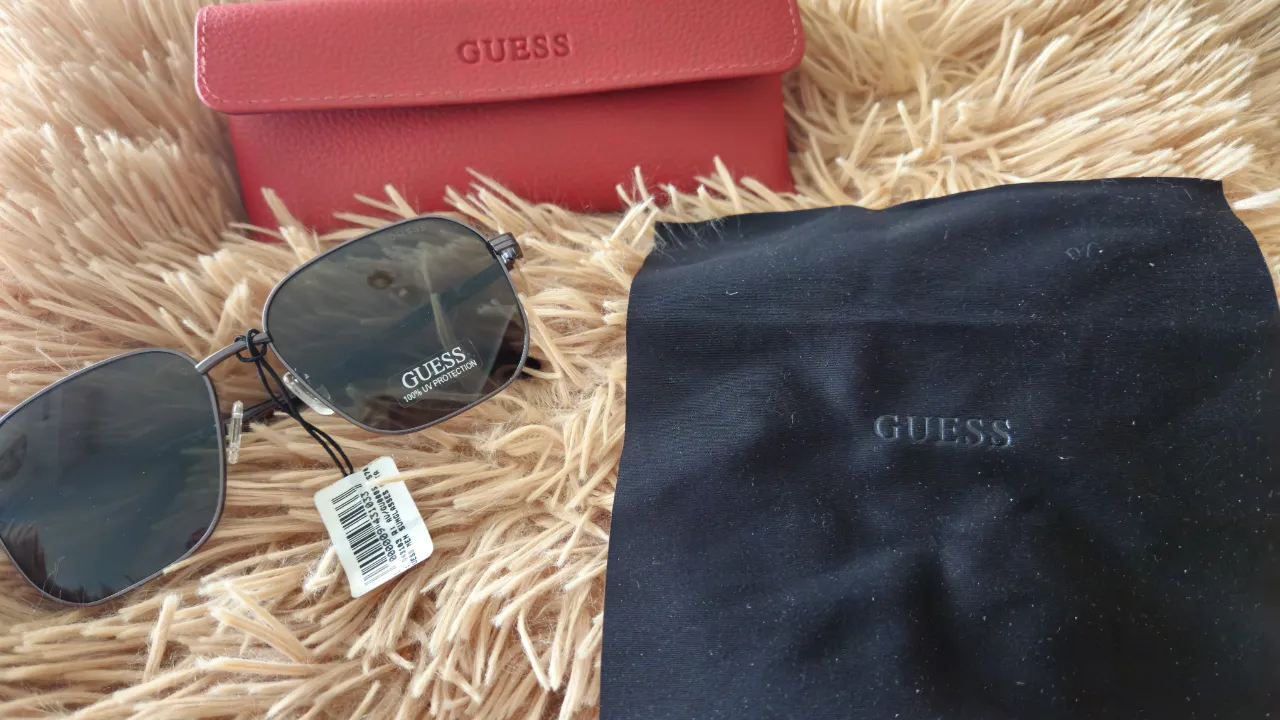 Anteojos GUESS