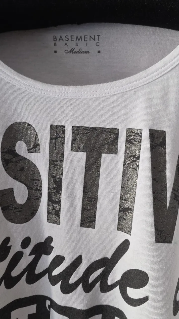 Remera Basement - imagen 4