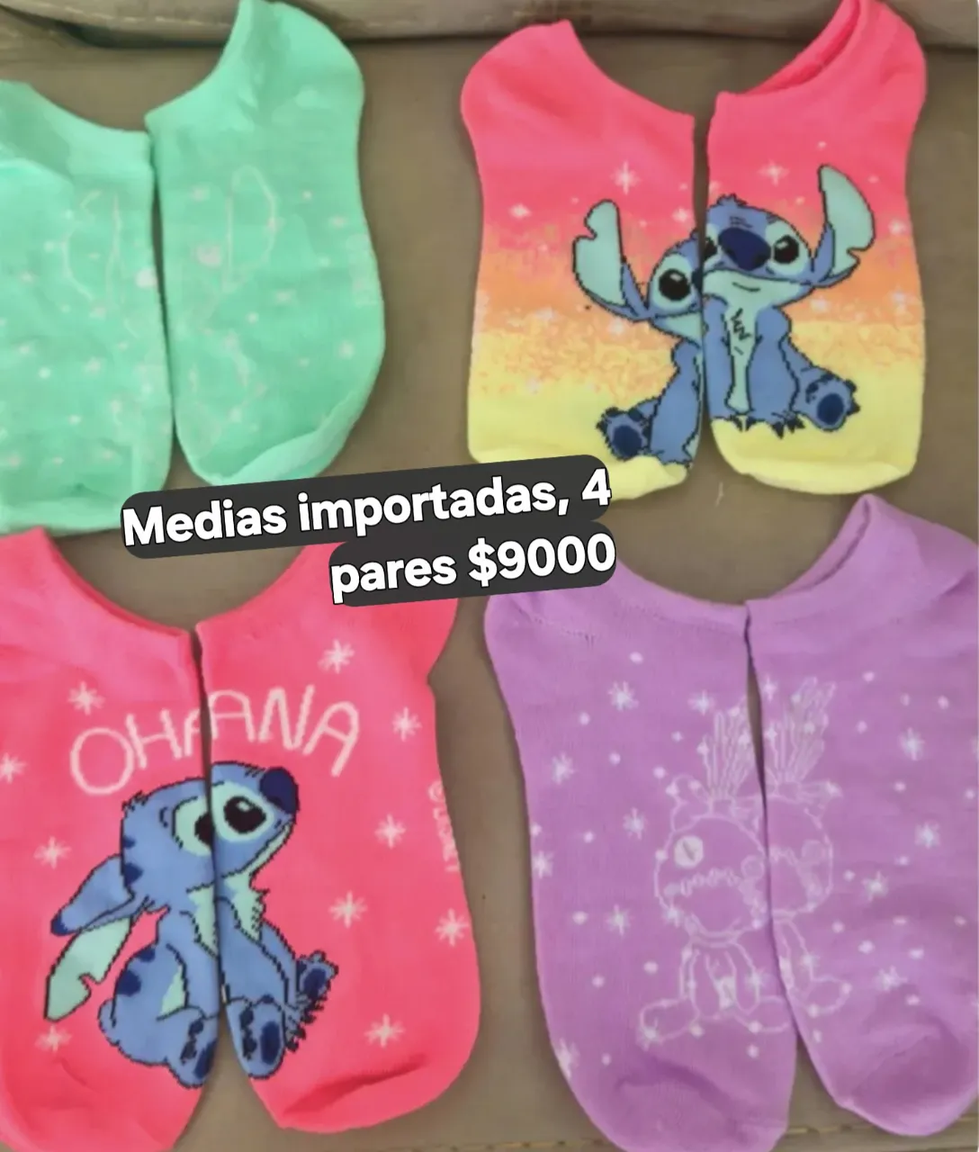Medias importadas, 4 pares. Estampadas con personajes de Disney.