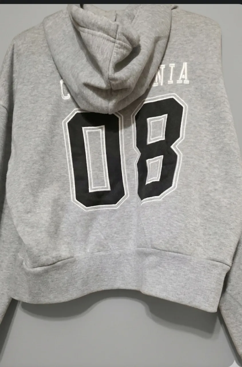 Buzo Charlotte russe - imagen 3