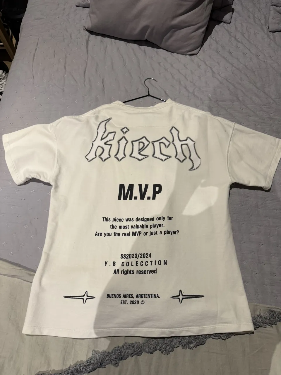 Remera Kiech - Vista 3