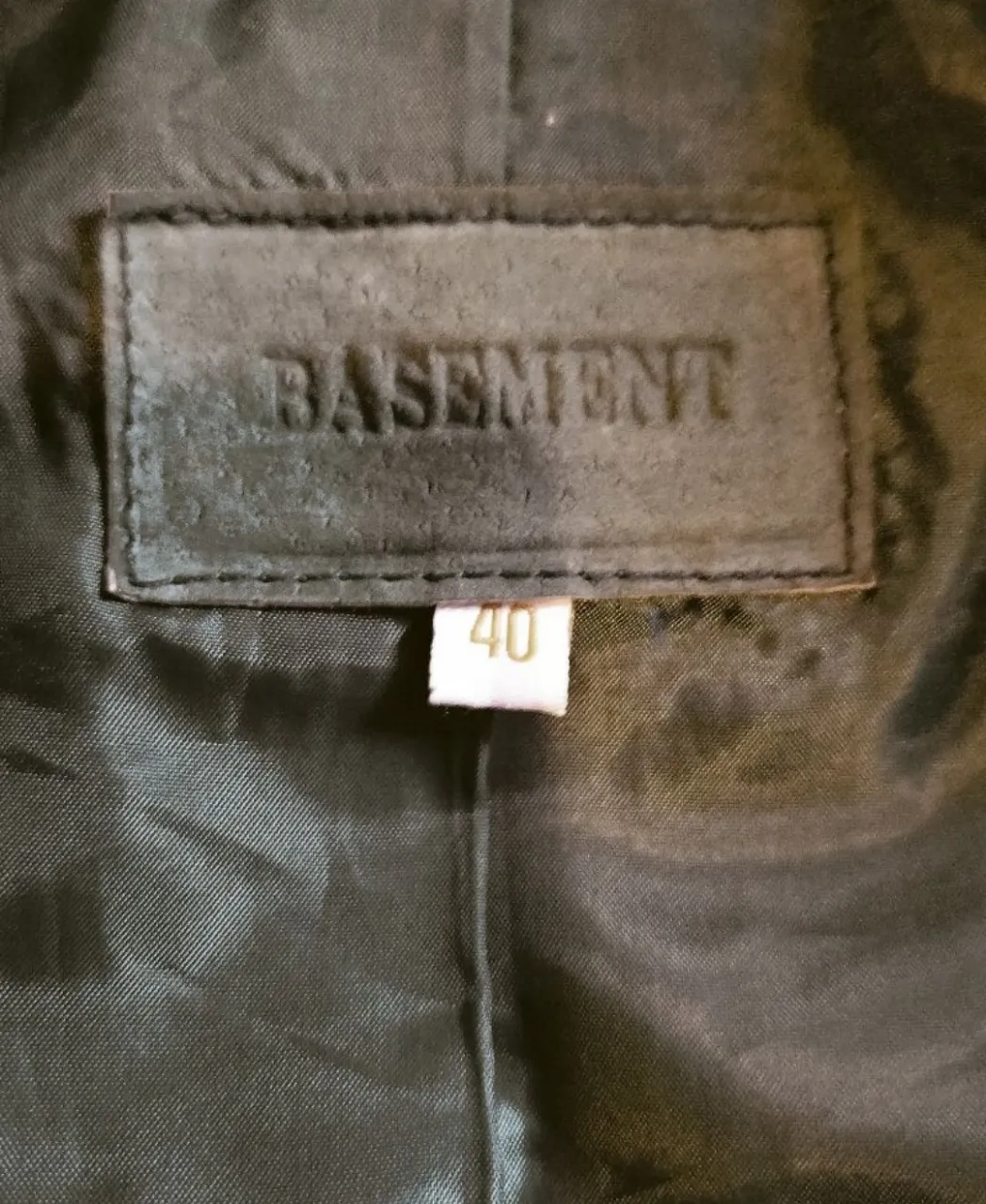 Campera Basement - imagen 3