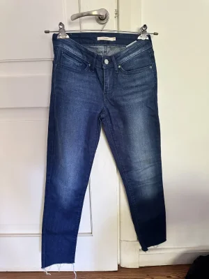 Levi's