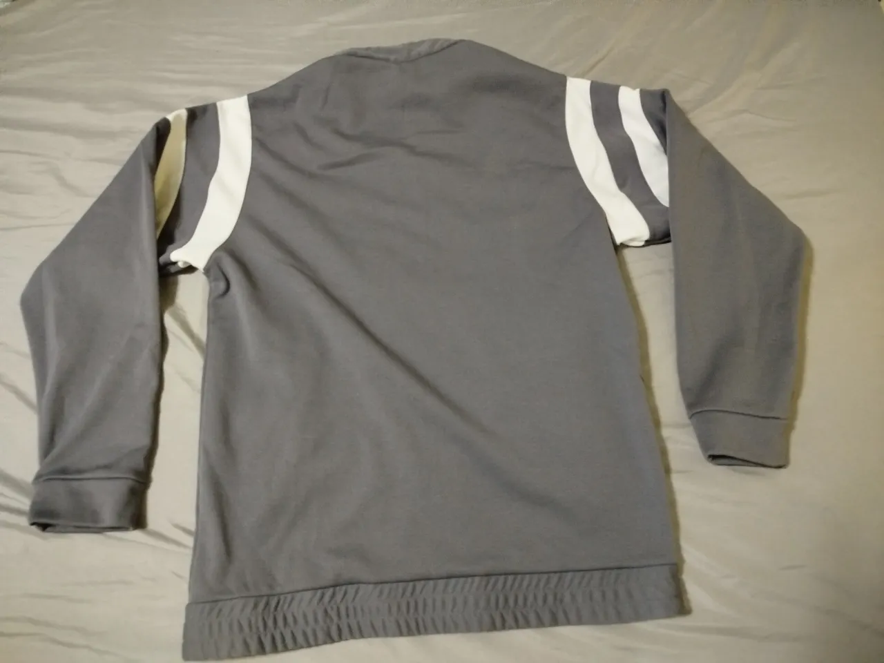 Campera Generica - imagen 4
