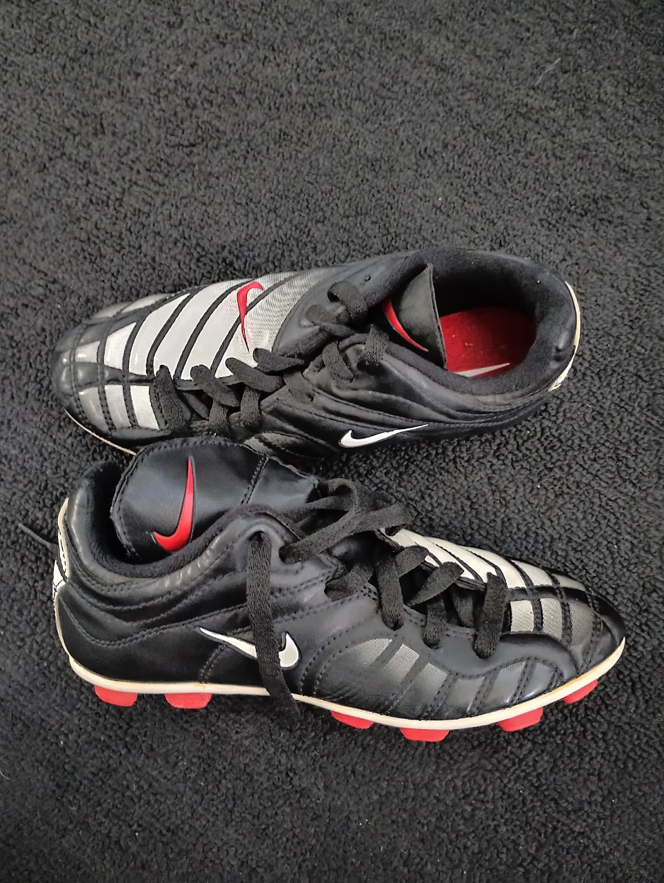 Botín de fútbol Nike - imagen 5
