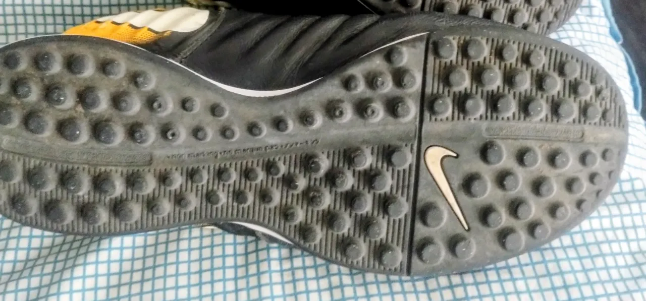 Botín de fútbol Nike miniatura 4