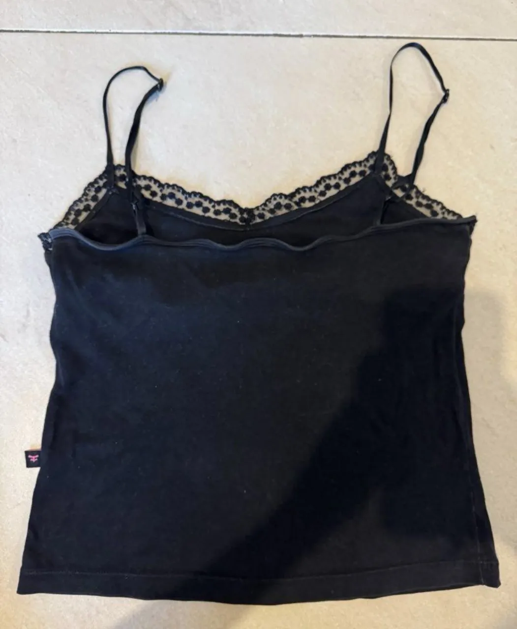 Musculosa Kosiuko - imagen 2