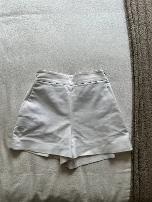 Zara Woman