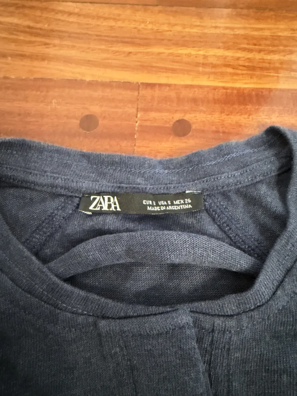 Remera Zara - Vista 2