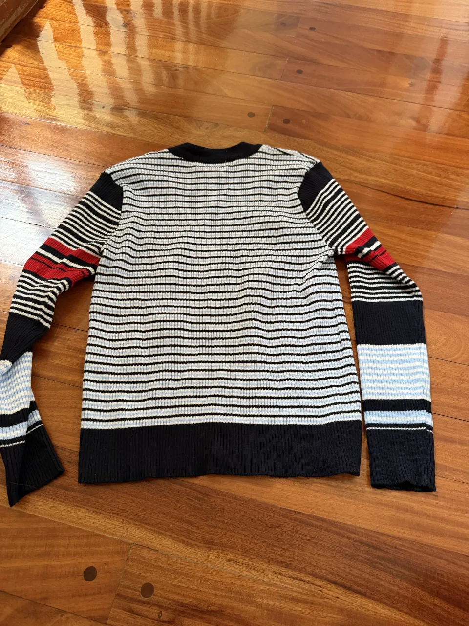 Sweater Forever 21 - imagen 4
