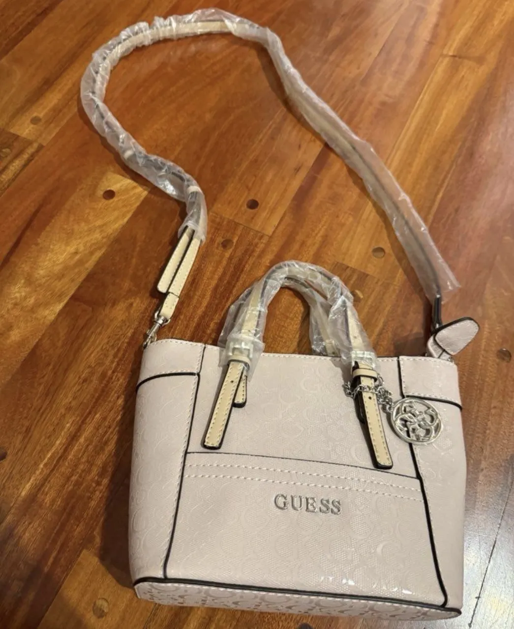 Bolso GUESS - imagen 1