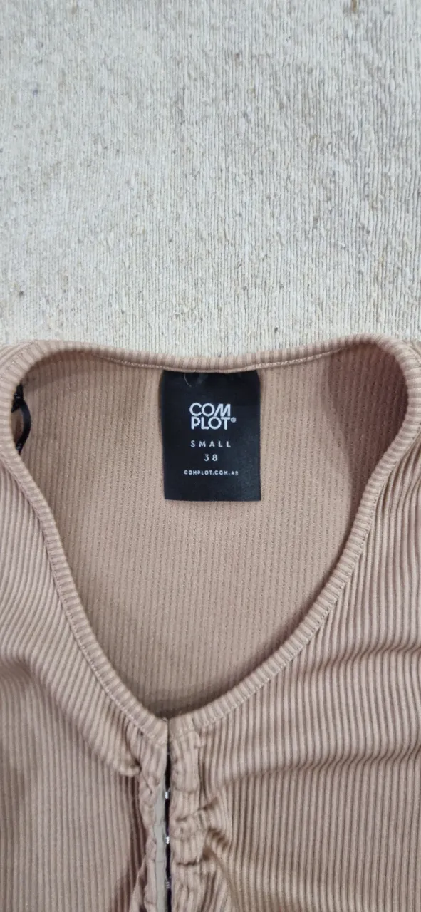 Remera Complot - imagen 4