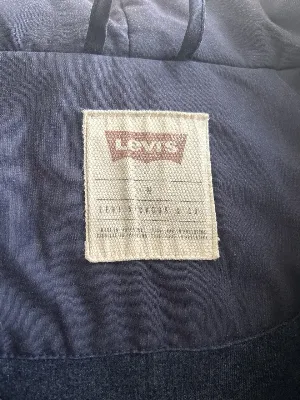 Levi's