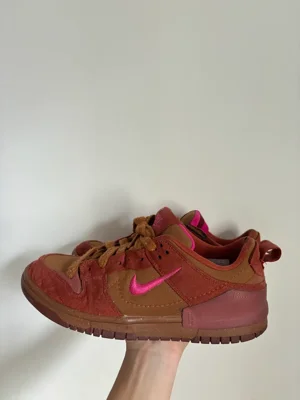 Nike · Talle AR 37