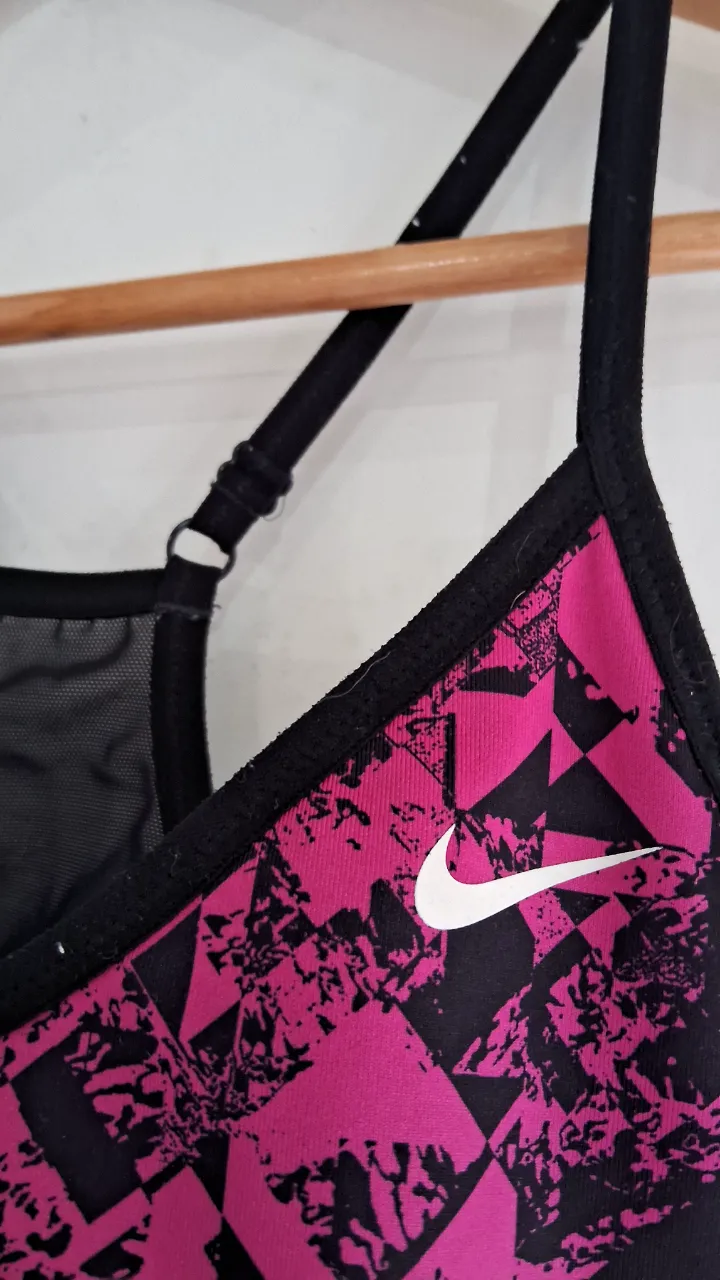 Corpiño deportivo Nike - imagen 2