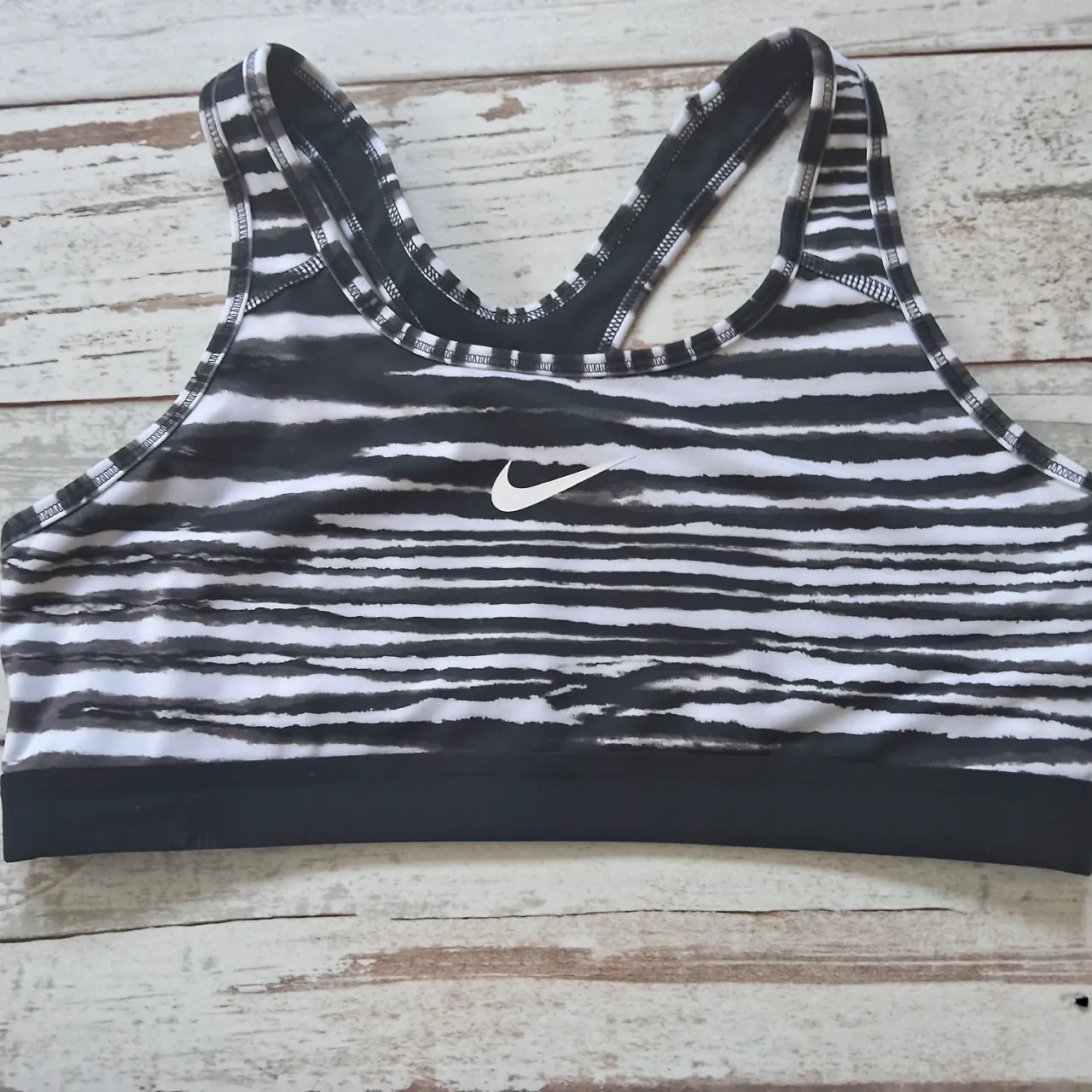 Corpiño deportivo Nike - imagen 1
