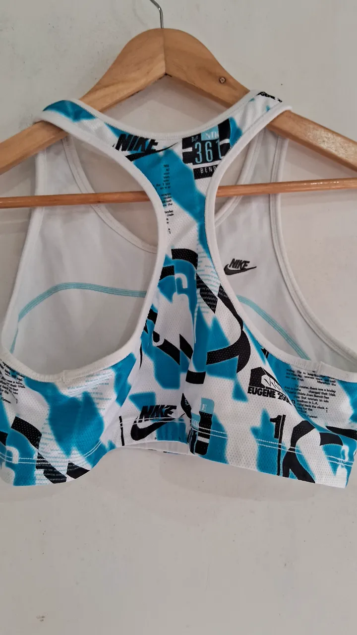 Top Nike - imagen 3