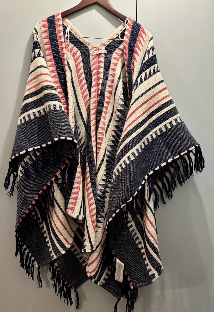 Poncho Maria Cher