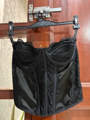Urban Outfitters · Talle M