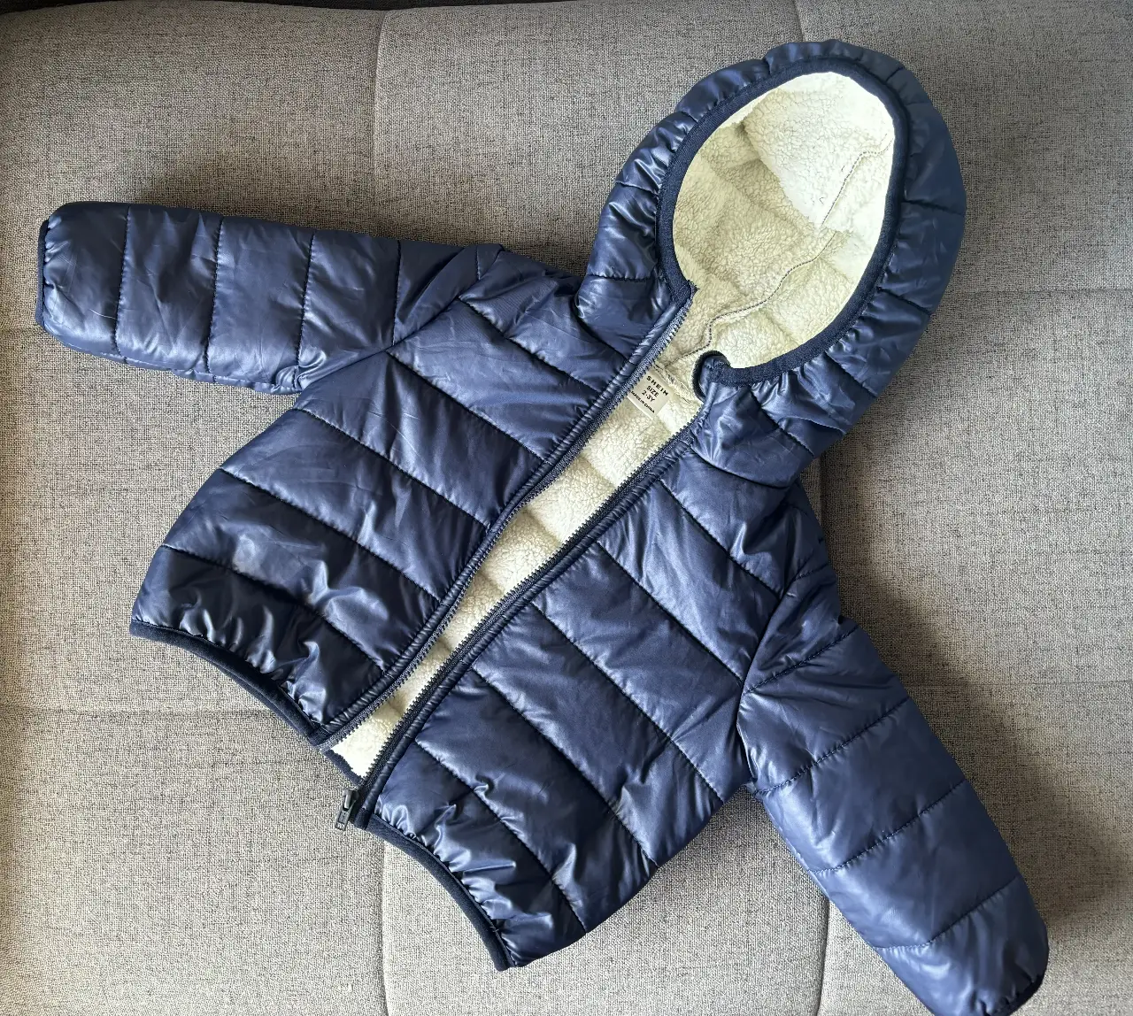 Campera de plumas Shein - imagen 1