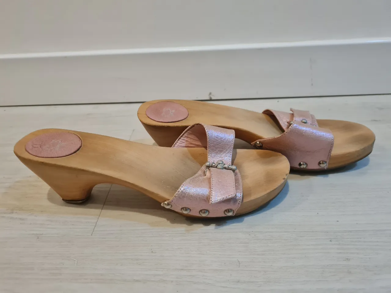 Zuecos Ricky Sarkany - imagen 2