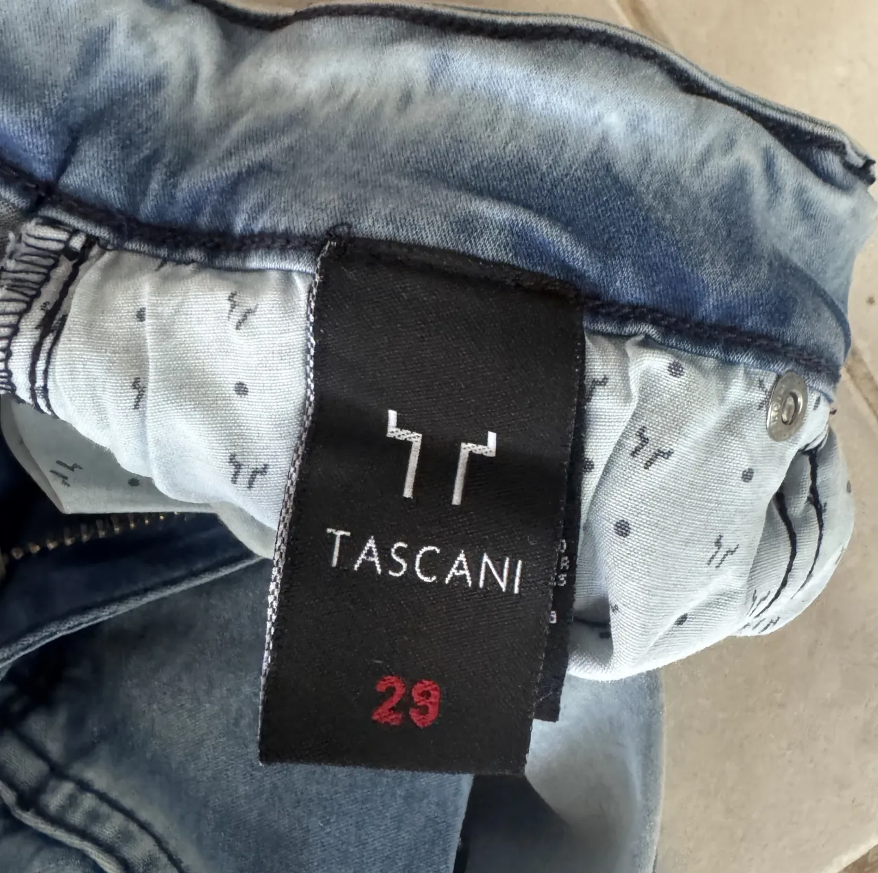 Jean Tascani - imagen 3