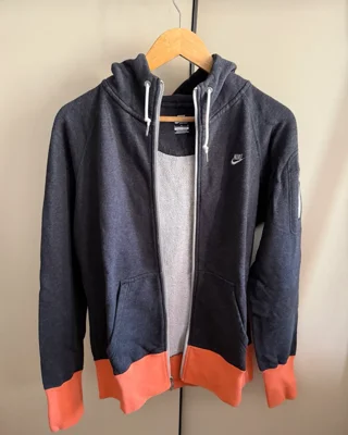 Nike · Talle L